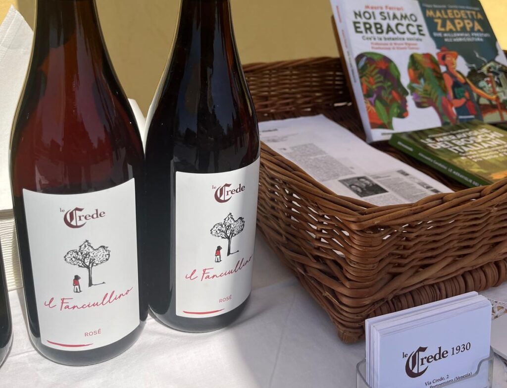 bottiglie di vino dell'Agriturismo Le Crede